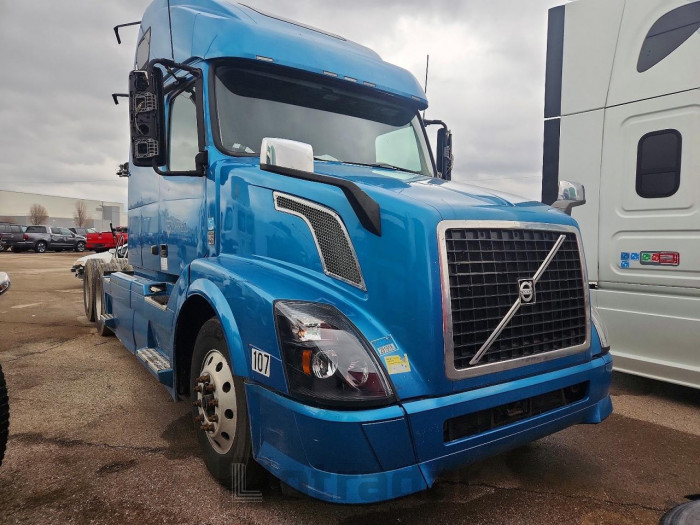 Volvo  2015 VIN 4V4NC9EH7FN936228