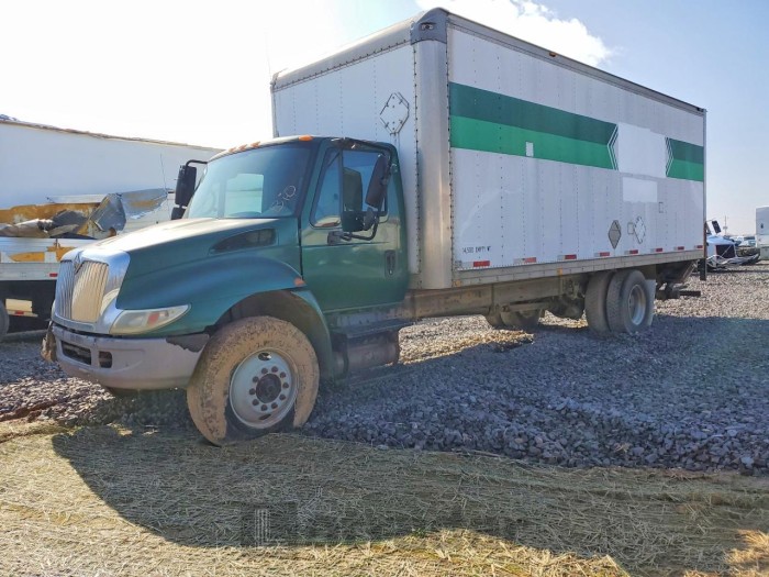International   2004 VIN 1HTMMAAN14H650987