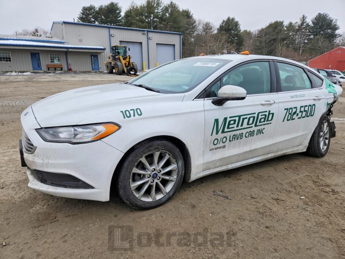 Ford Fusion 2017 VIN 3FA6P0LU8HR385426