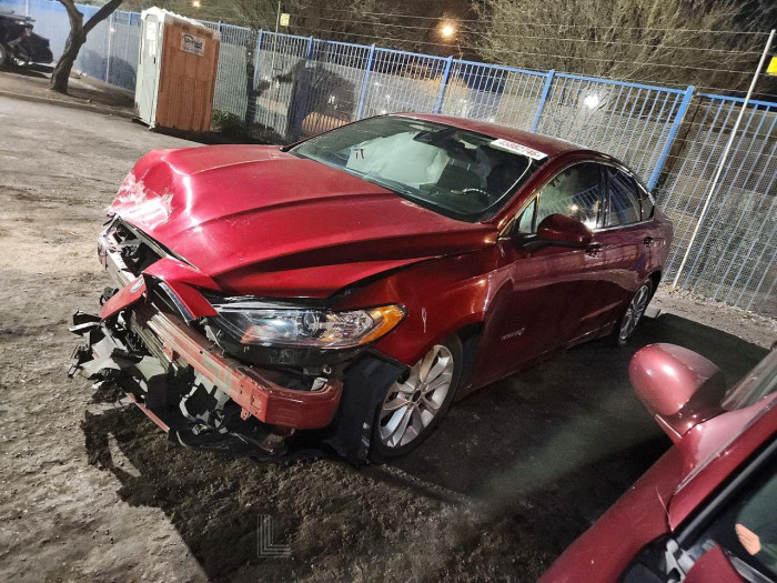 Ford Fusion 2019 VIN 3FA6P0LU9KR188479