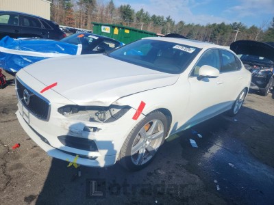 Volvo  2018 LVY992MK7JP021210