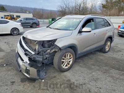 Kia Sorento 2015 5XYKTDA61FG656155