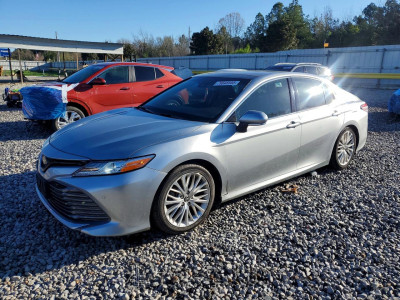 Toyota Camry 2018 4T1B11HK1JU033810