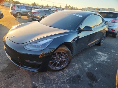 Tesla Model 3 2023 5YJ3E1EA1PF696563