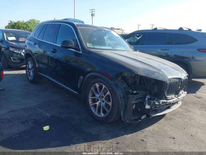 BMW X5 2022 VIN 5UXCR6C07N9L45156