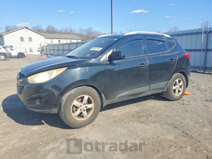 Hyundai Tucson 2011 VIN KM8JU3AC1BU128306