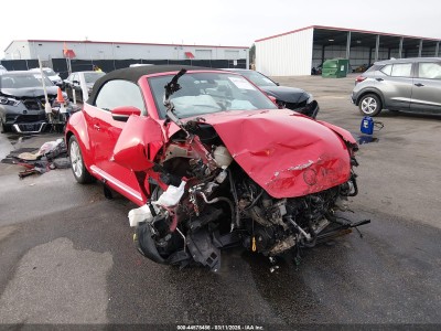 Volkswagen Beetle 2018 3VW5DAAT8JM504848