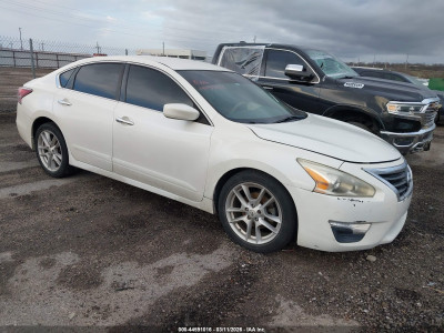 Nissan Altima 2014 1N4AL3AP2EC200916