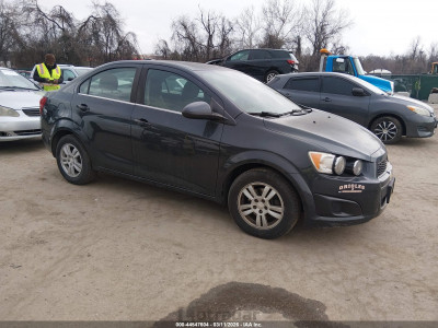 Chevrolet SONIC 2015 1G1JC5SH5F4115358