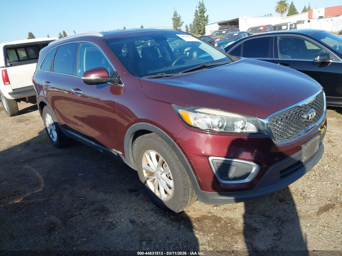 Kia Sorento 2017 VIN 5XYPGDA5XHG281516