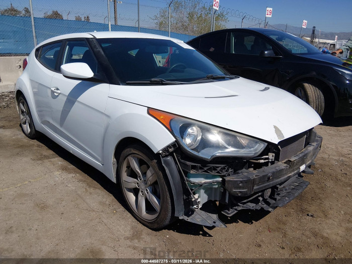 Hyundai Veloster 2013 VIN KMHTC6AD2DU133667