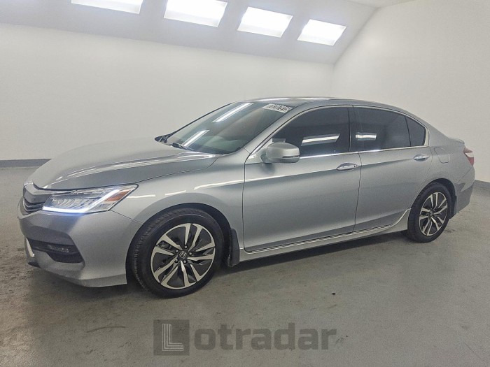 Honda Accord 2017 VIN 1HGCR3F98HA023804