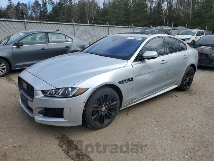 Jaguar  2018 VIN SAJAL4FX8JCP36631