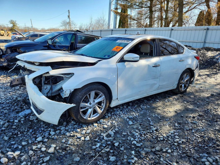 Nissan  2014 VIN 1N4AL3AP4EC415777