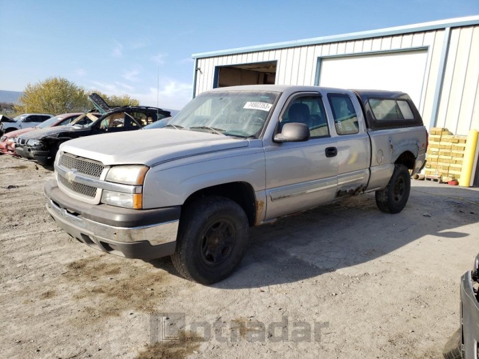 Chevrolet Silverado 2004 VIN 2GCEK19T141247525