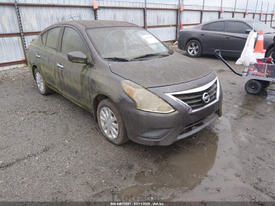 Nissan Versa 2015 3N1CN7AP3FL850917