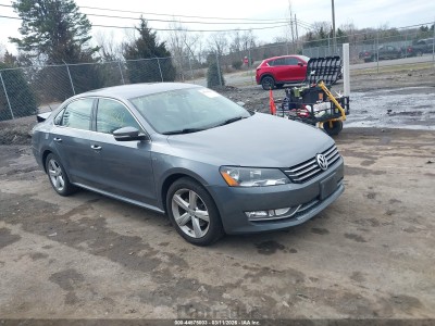 Volkswagen Passat 2015 1VWAS7A32FC121911