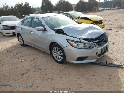 Nissan Altima 2017 1N4AL3AP4HC108954