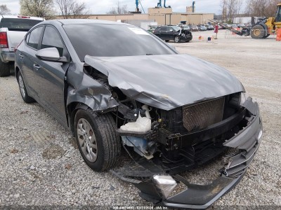 Hyundai Elantra 2019 KMHD74LF1KU831745