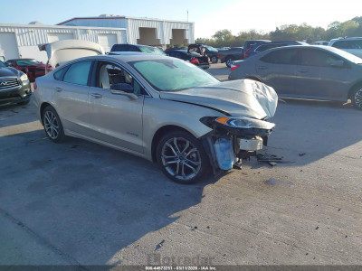 Ford Fusion 2019 3FA6P0RU0KR257552