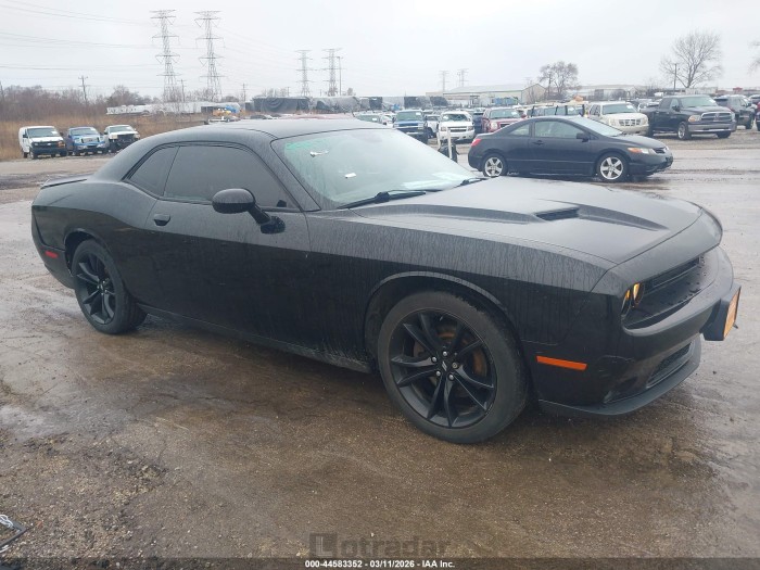 Dodge Challenger 2018 VIN 2C3CDZAG2JH199426