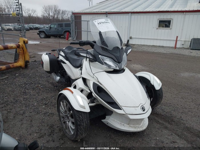 Can-am/ brp Spyder 2015 VIN 2BXNCBC4XFV000441