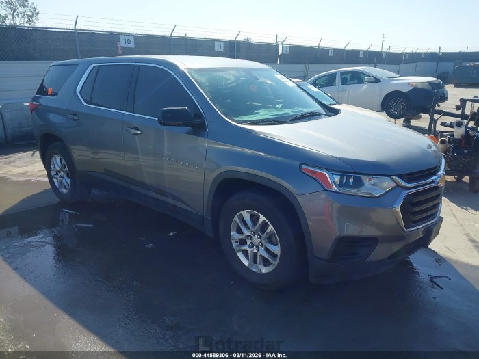 Chevrolet Traverse 2019 VIN 1GNERFKW0KJ243716