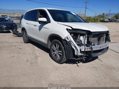 Honda Pilot 2017 5FNYF5H4XHB036152