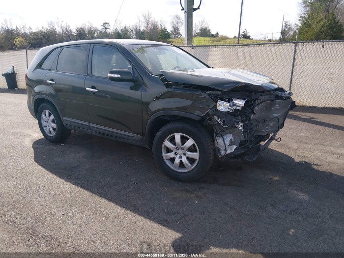 Kia Sorento 2012 VIN 5XYKT4A13CG190017