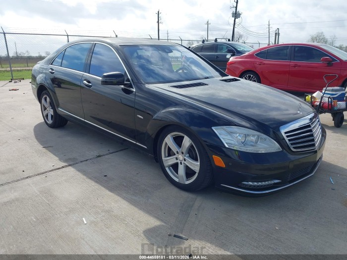 Mercedes-benz S-klasse 2012 VIN WDDNG7DBXCA464200