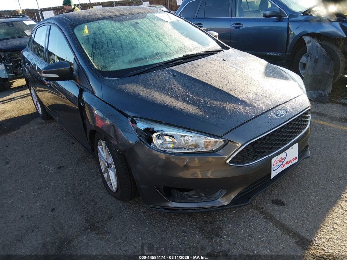 Ford Focus 2015 VIN 1FADP3F23FL220317