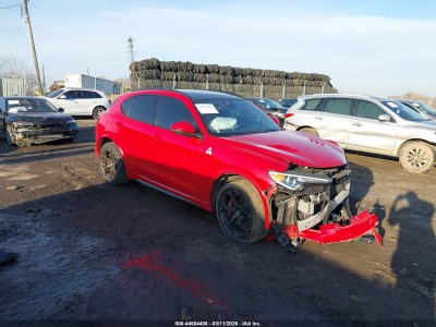 Alfa romeo Stelvio 2018 ZASFAKEVXJ7C20401