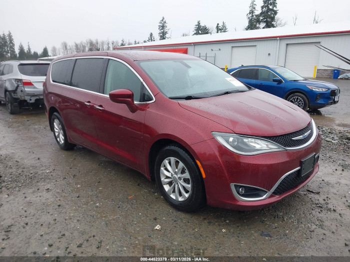 Chrysler Pacifica 2018 VIN 2C4RC1FG3JR157408