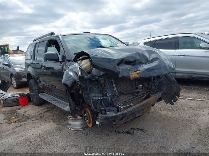 Nissan Pathfinder 2012 VIN 5N1AR1NB9CC623917
