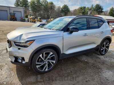 Volvo Xc40 2022 YV4162XZ9K2017015
