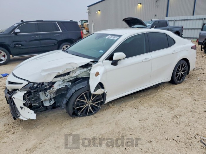 Toyota Camry 2022 VIN 4T1T11AK9NU040640