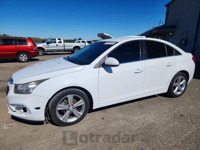 Chevrolet Cruze 2015 VIN 1G1PE5SB6F7137058
