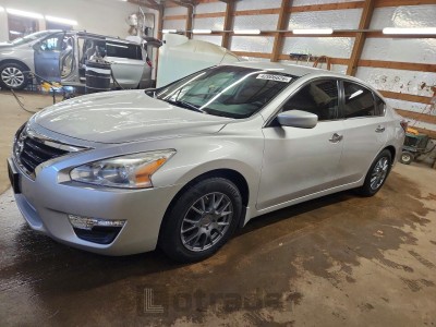 Nissan Altima 2015 1N4AL3AP4FC578849