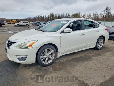 Nissan Altima 2015 1N4AL3AP2FC115429