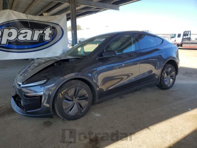 Tesla Model y 2026 7SAYGDEEXTF561602