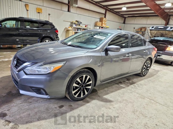 Nissan  2018 VIN 1N4AL3AP8JC279468