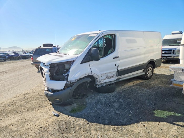 Ford Transit 2021 VIN 1FTBR1Y84MKA25475