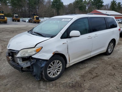 Toyota Sienna 2013 5TDYK3DC8DS399262