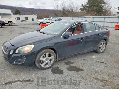   2013 YV1612FH4D1215293