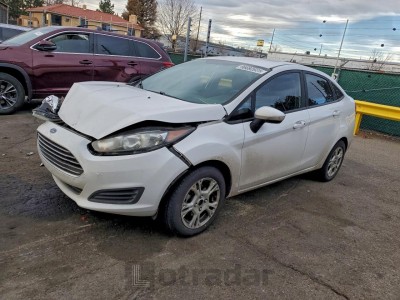 Ford Fiesta 2015 3FADP4BJ5FM144424