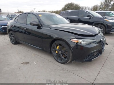 Alfa romeo Giulia 2020 ZARFAMAN3L7637233