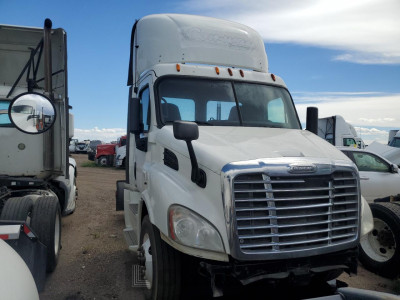 Freightliner All models 2015 VIN 3AKBGADV6FSGU9440