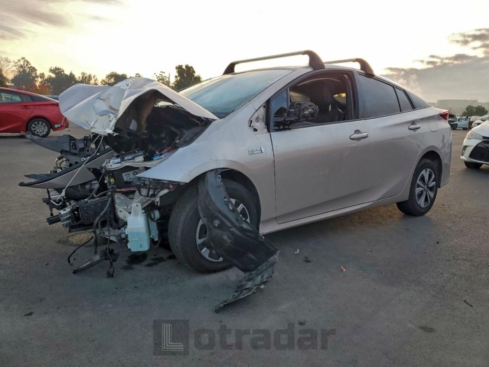 Toyota Prius prime 2017 VIN JTDKARFPXH3062787