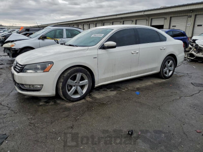 Volkswagen Passat 2015 1VWAT7A36FC107040