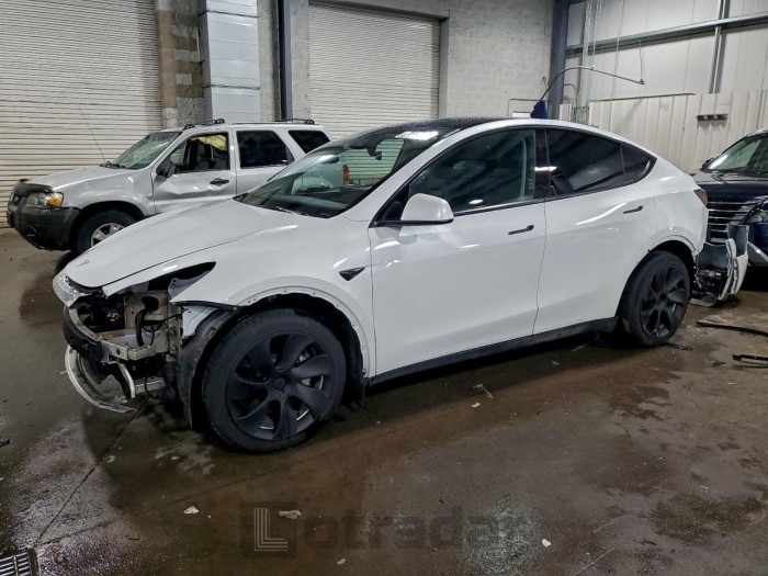 Tesla Model y 2023 VIN 7SAYGDEE6PF806790